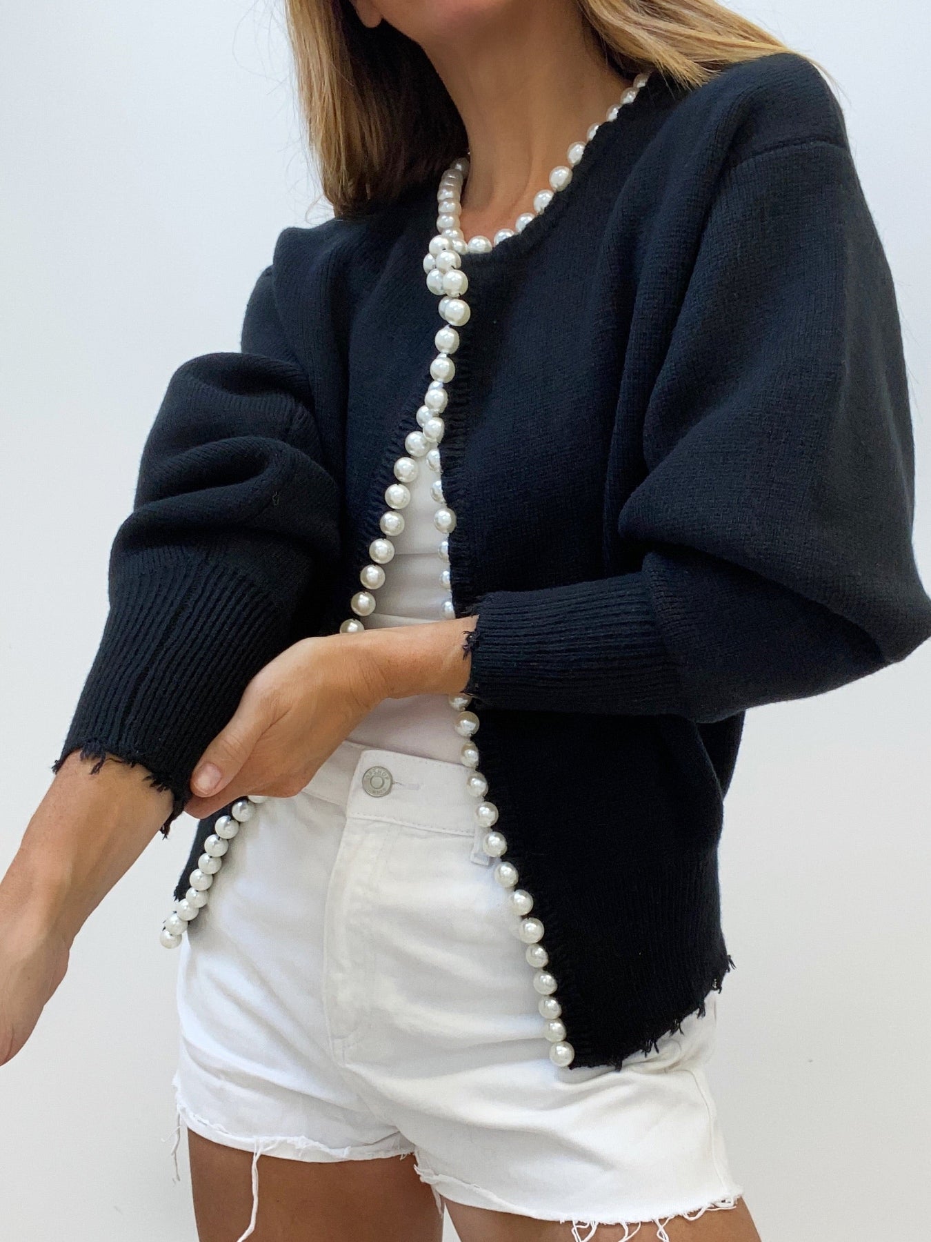 KALINA – Gebreide cardigan met pareldetails voor een elegante en verfijnde uitstraling - River Mode