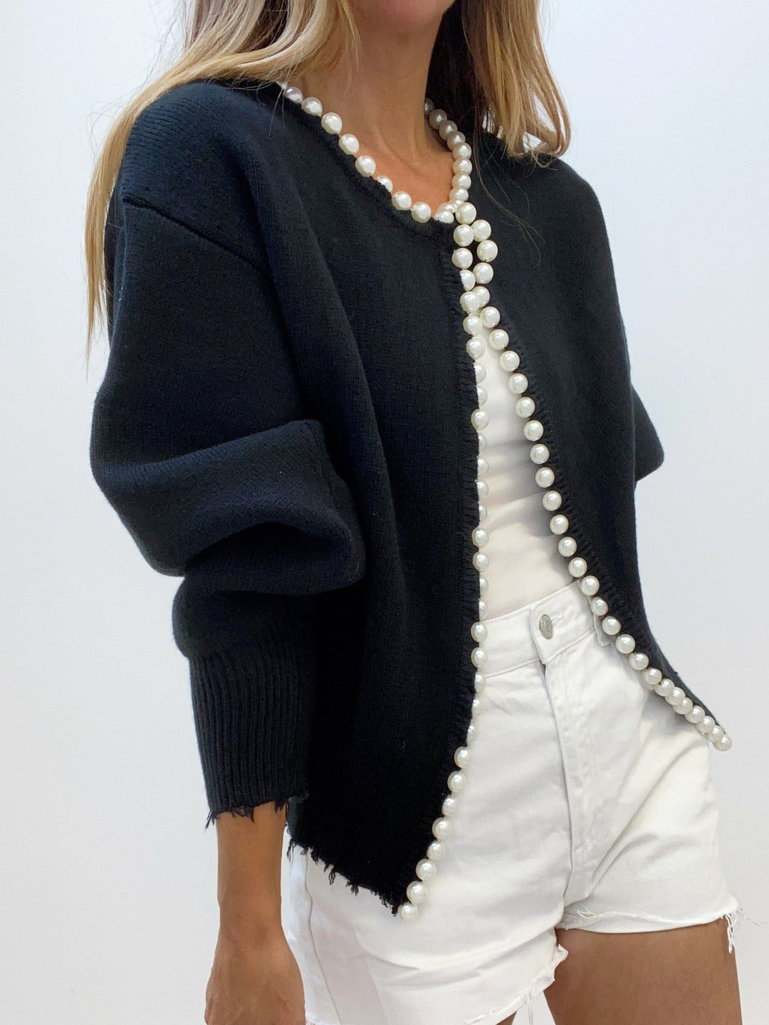 KALINA – Gebreide cardigan met pareldetails voor een elegante en verfijnde uitstraling - River Mode