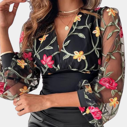 LILA | Chique blouse met bloemenborduursel voor vrouwen en een elegante uitstraling