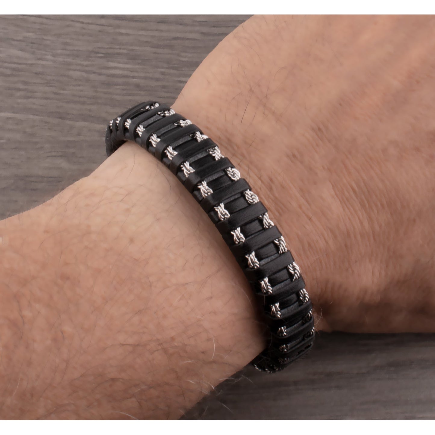 Lars – Stoere leren armband met roestvrijstalen sluiting - River Mode